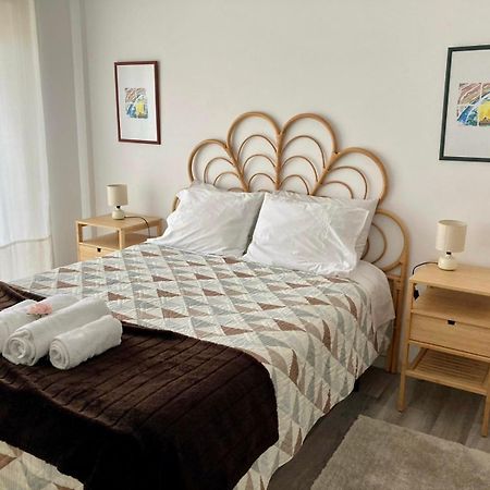 Rocha'S Apartment Remodelado! Na Praia Com Terraco Віла-Нова-де-Гая Екстер'єр фото
