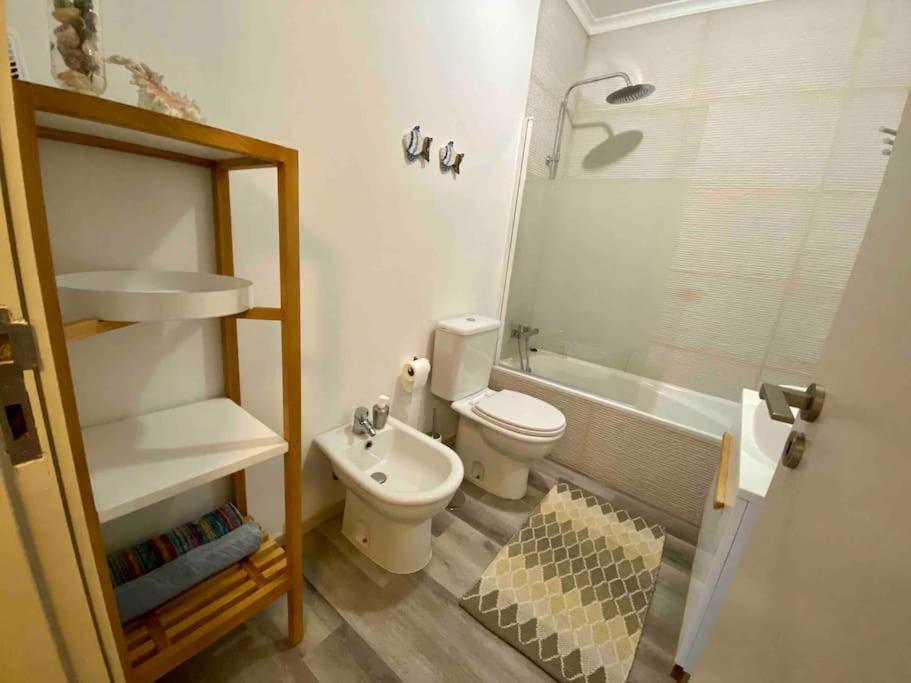 Rocha'S Apartment Remodelado! Na Praia Com Terraco Віла-Нова-де-Гая Екстер'єр фото