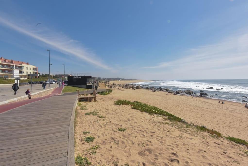 Rocha'S Apartment Remodelado! Na Praia Com Terraco Віла-Нова-де-Гая Екстер'єр фото